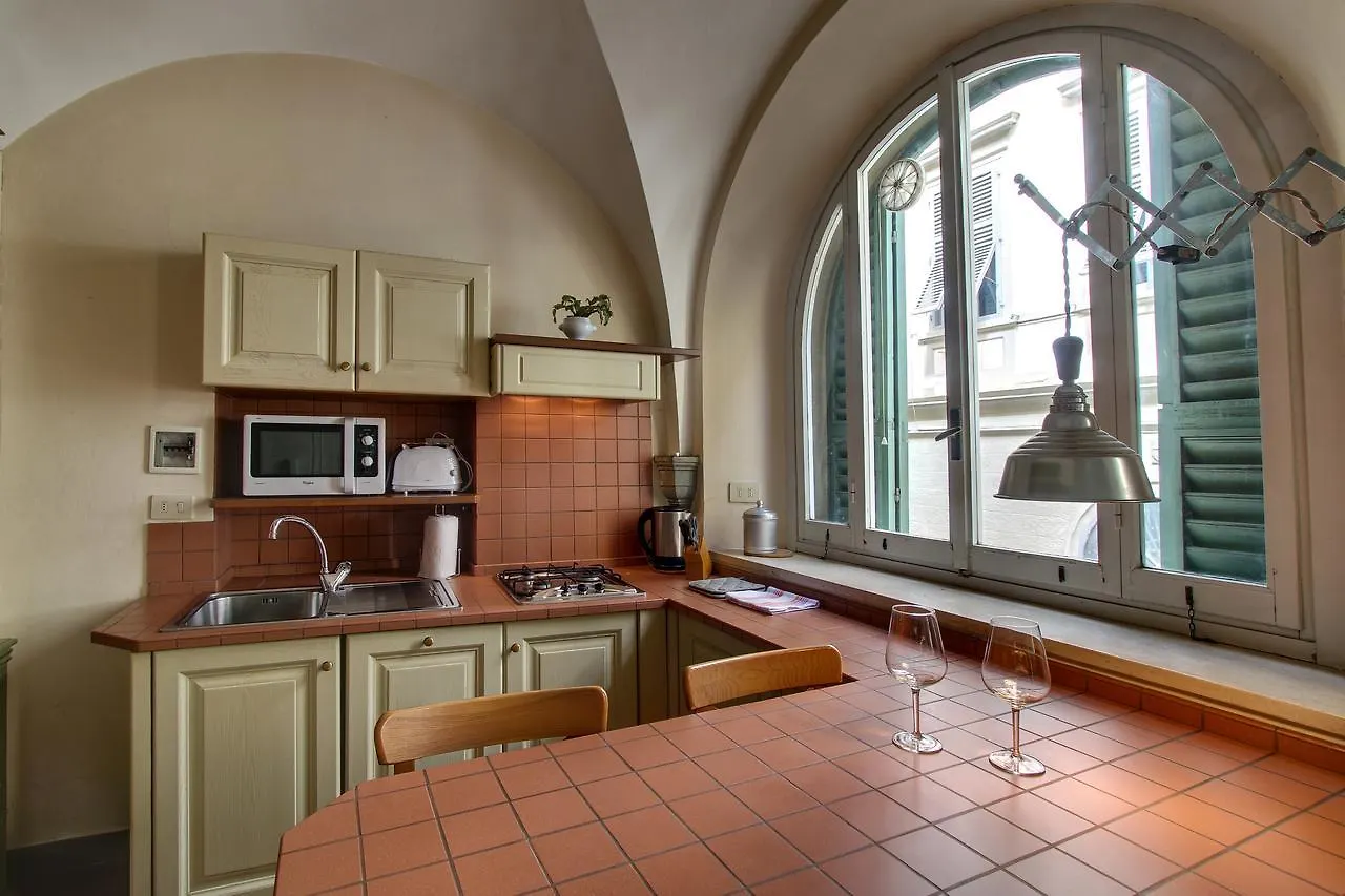 Ravel Apartment Near The Ponte Vecchio Firenze 0*,  Italien